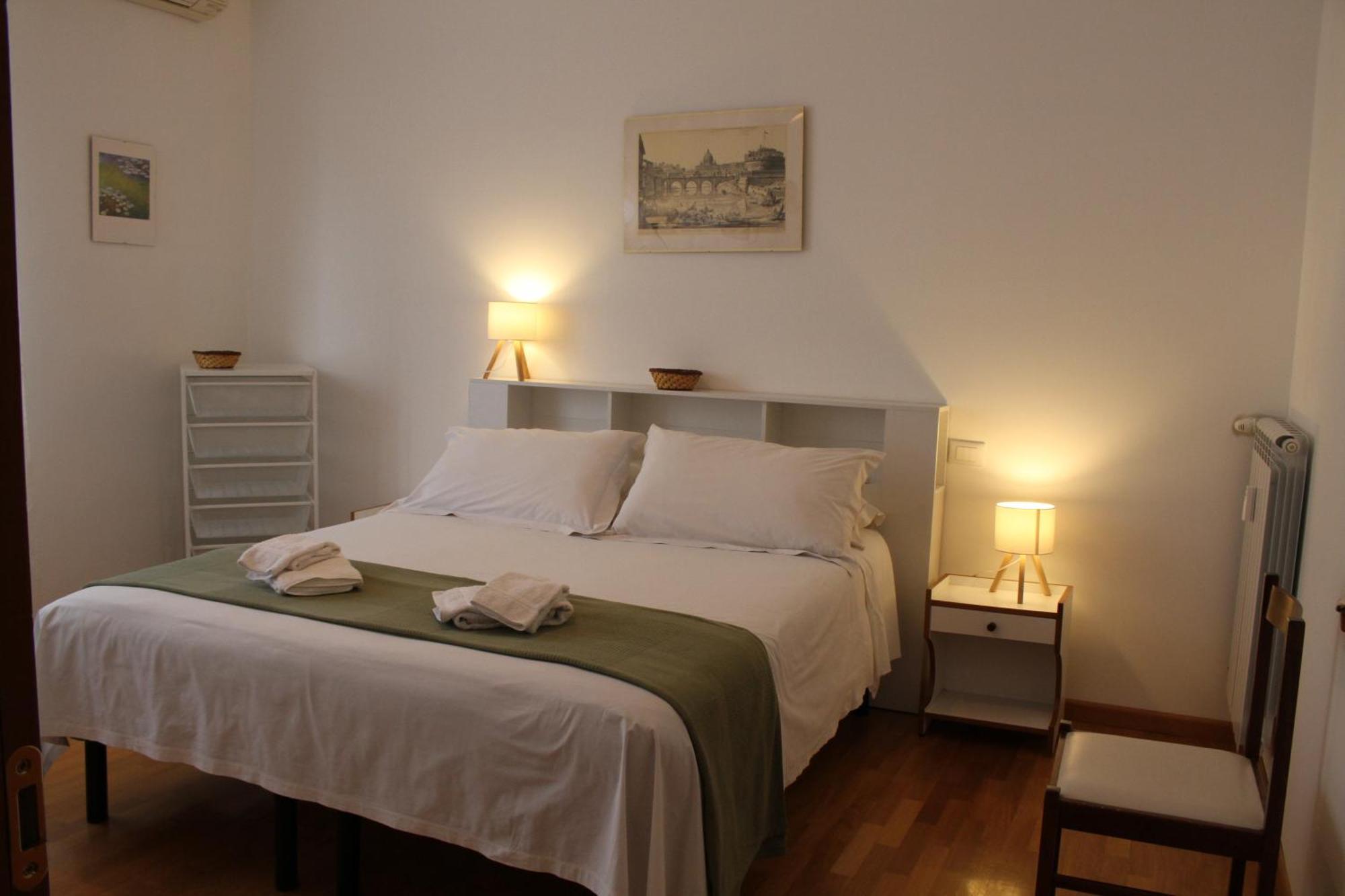 Interno 10 *