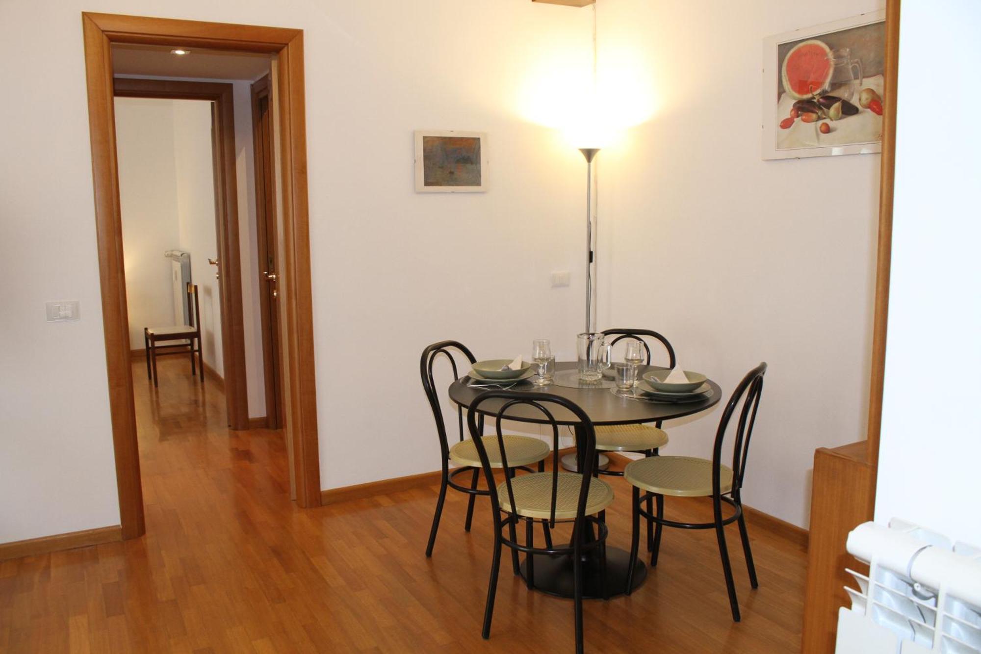 Interno 10 * Rome