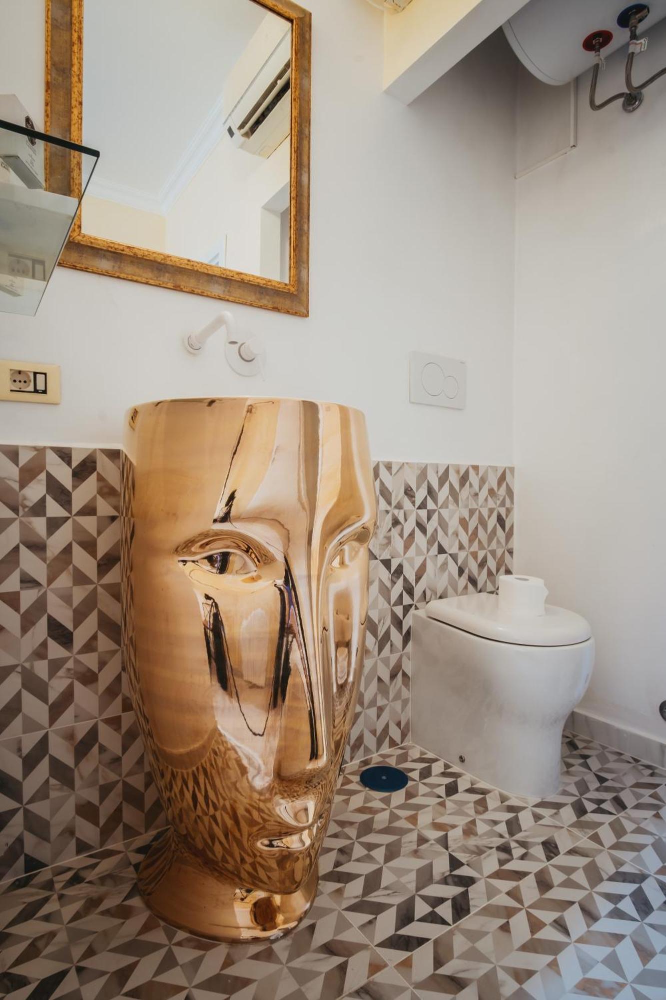 Budget 2 A Fontana Apartment Rome