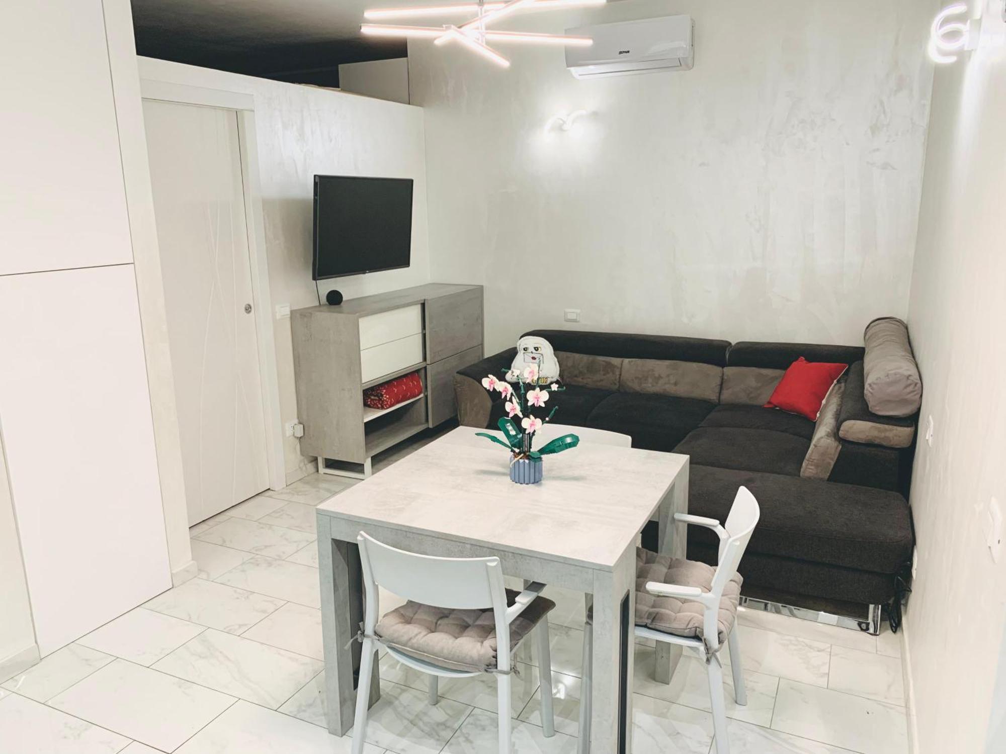 Tiburtina House - Moderno Bilocale Green, 4 Pax Apartment *