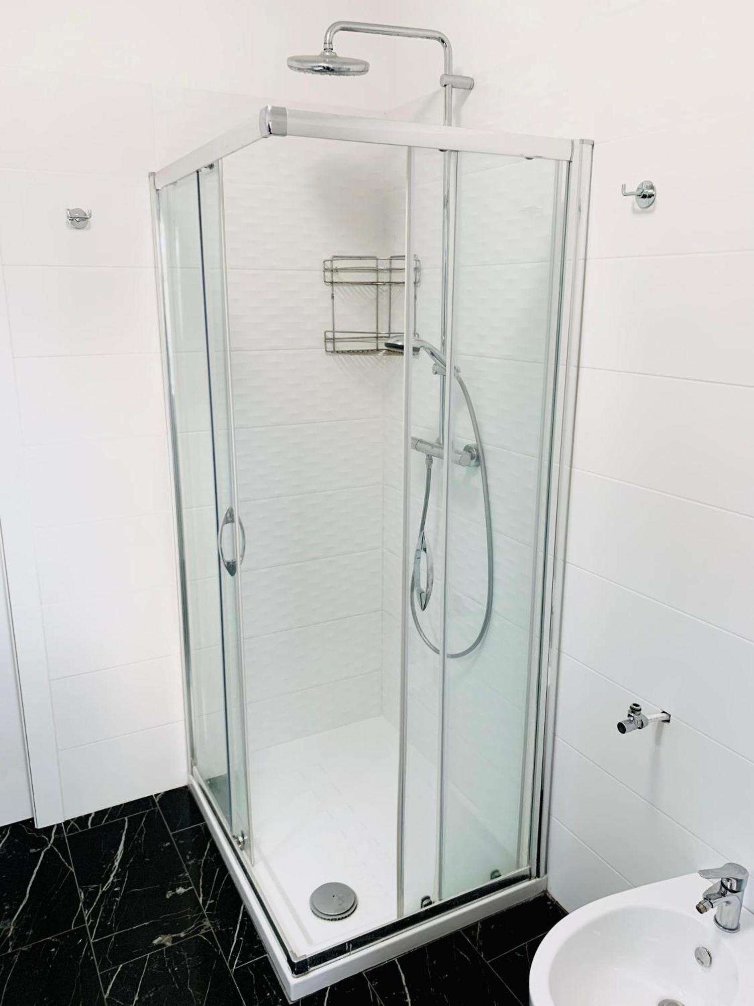 Tiburtina House - Moderno Bilocale Green, 4 Pax