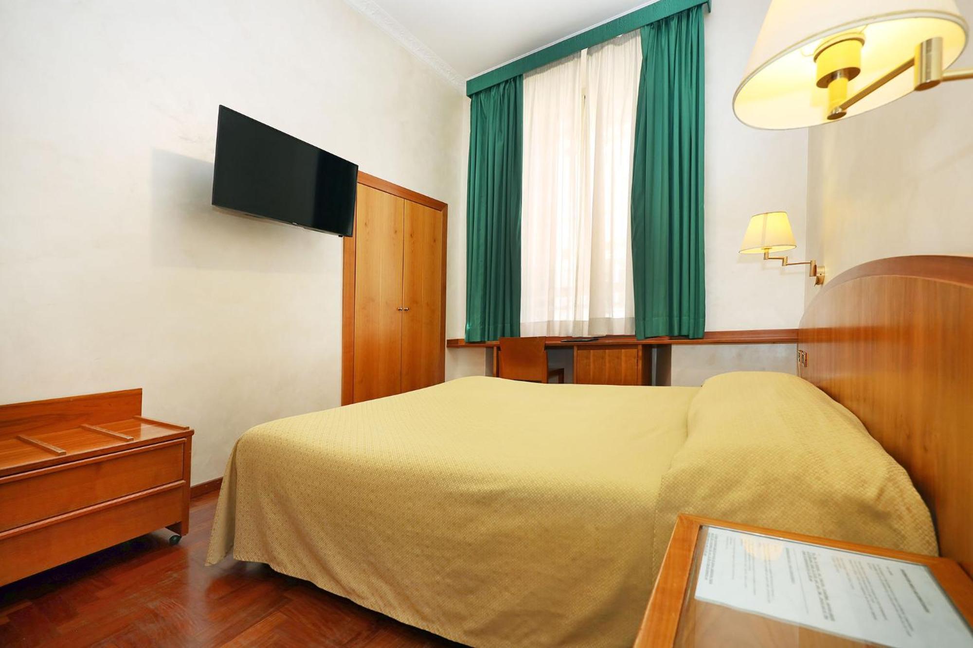 Hotel Corot 3*