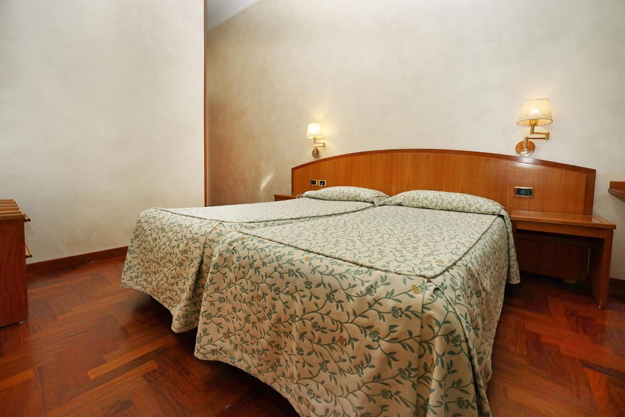 Hotel Corot Roma
