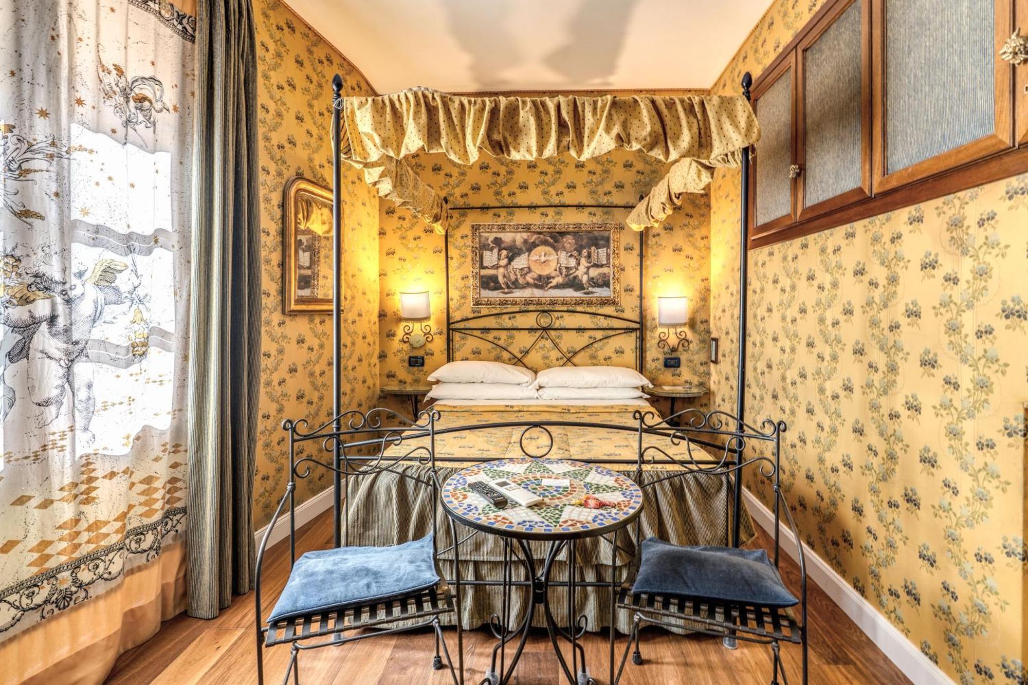 Residenza Ave Bed & Breakfast 4*