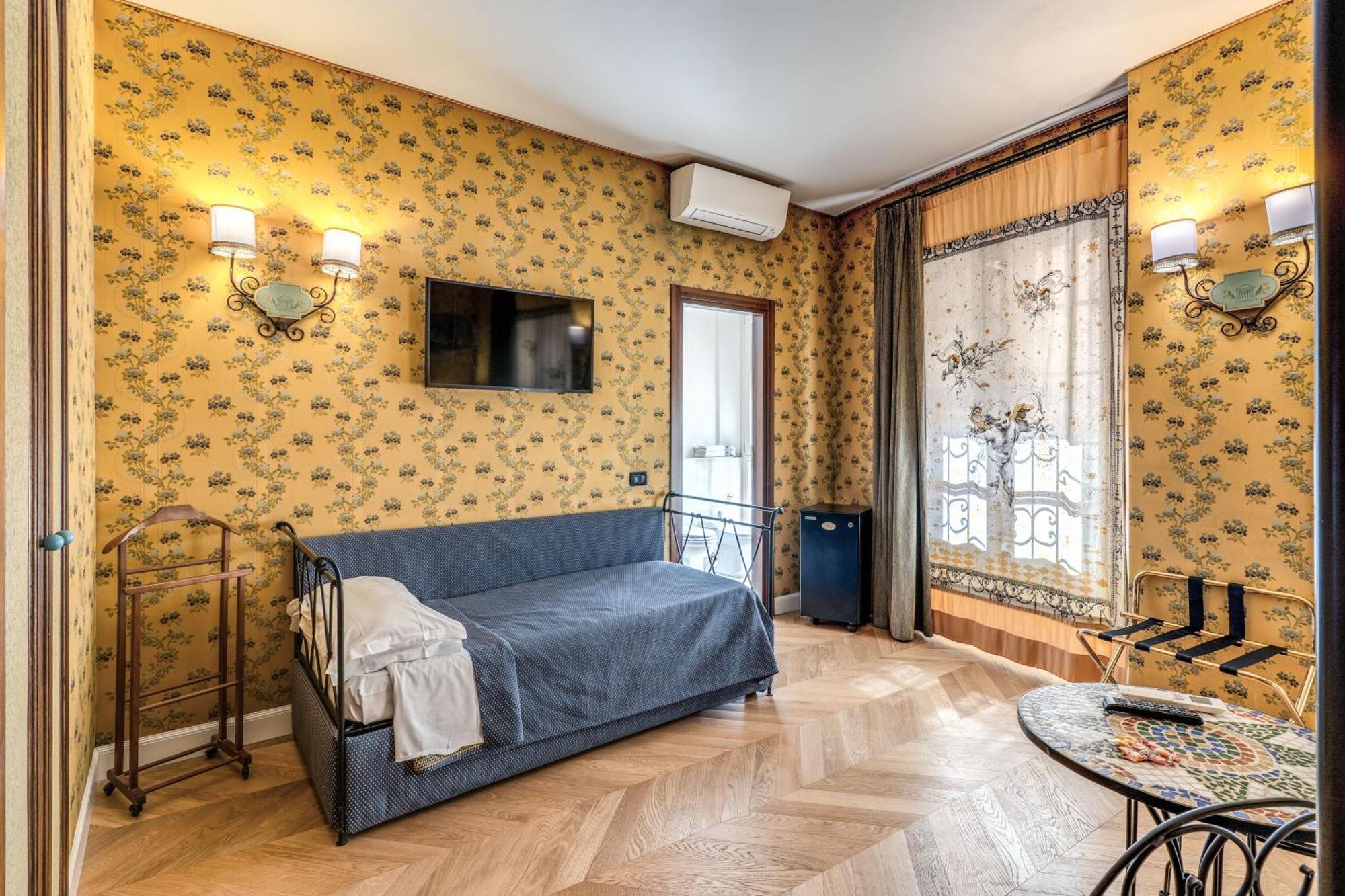 Bed & Breakfast Residenza Ave Rome