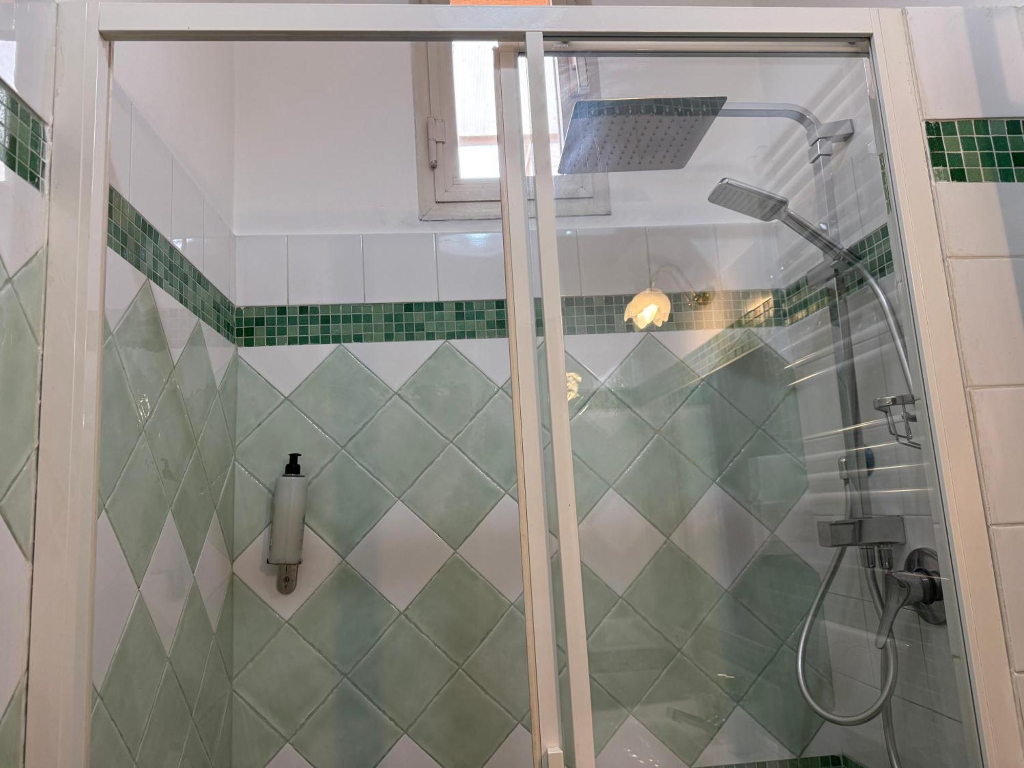 Apartment Domi 10 Apartment, Stazione Termini, Via Curtatone 12 *