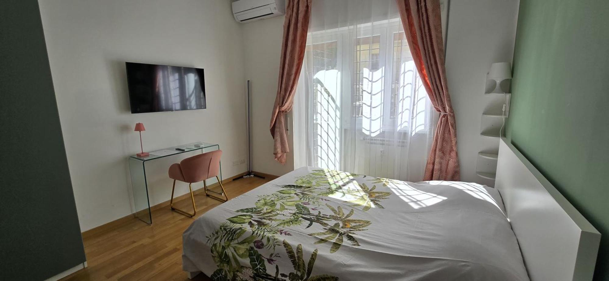 Roberta Vatican Flat * Roma