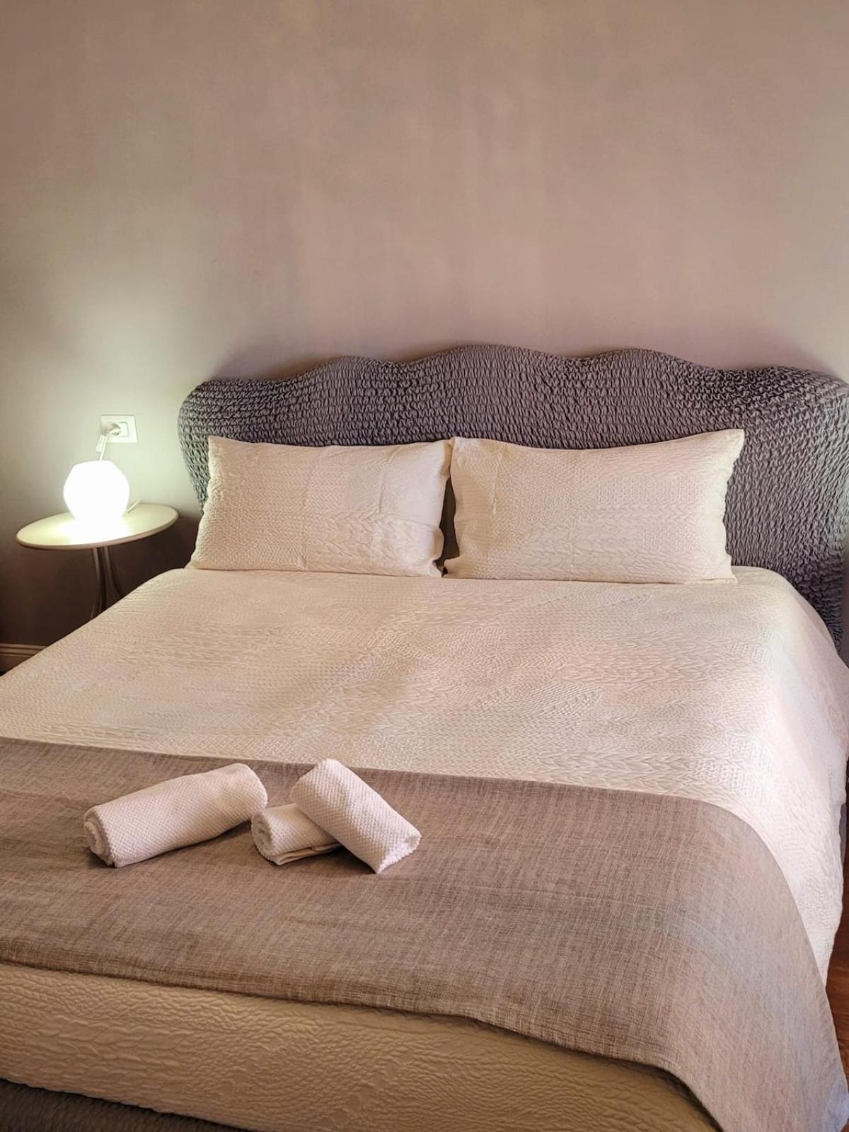 Apartment Benedict Pantheon Rome