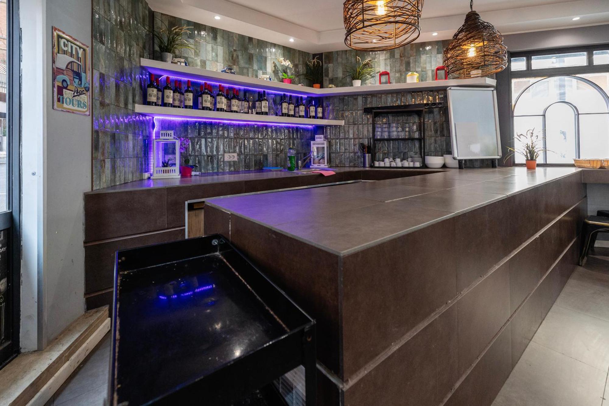 Hostel Trastevere * Rome