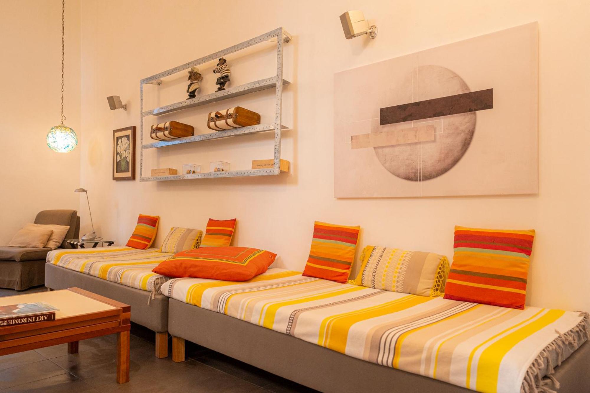 Homehouse Serpenti - Colosseum - Rione Monti * Roma