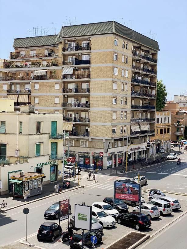 Appartement The Italian House In A Pochi Passi Dalla Metro A *