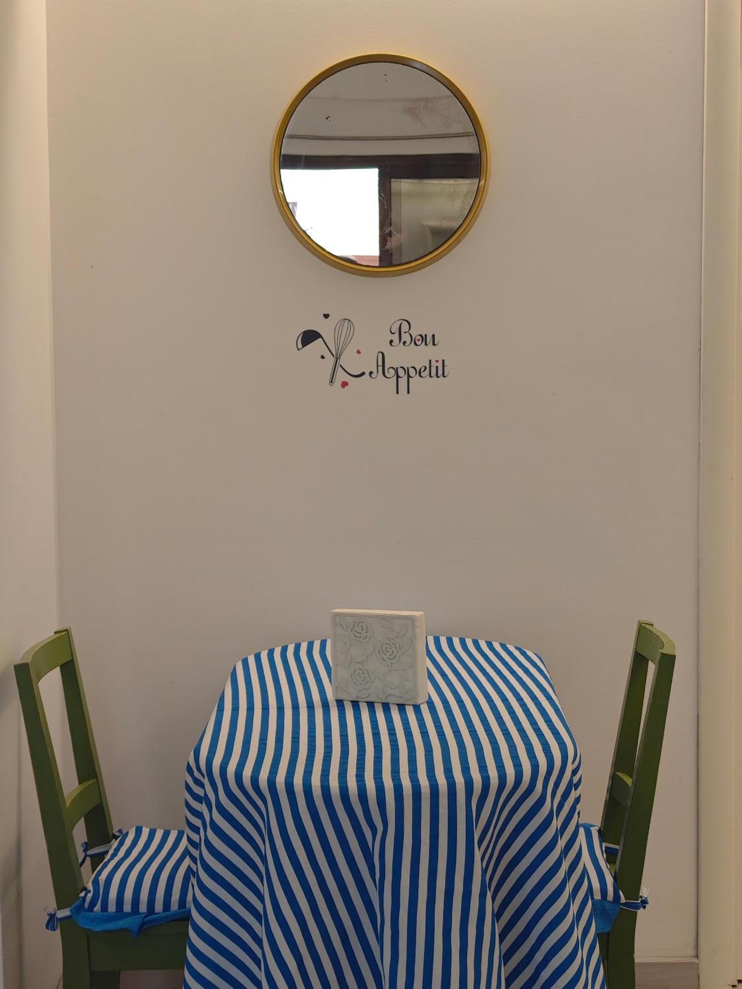 Clara's Con Ingresso Indipendente Apartment *
