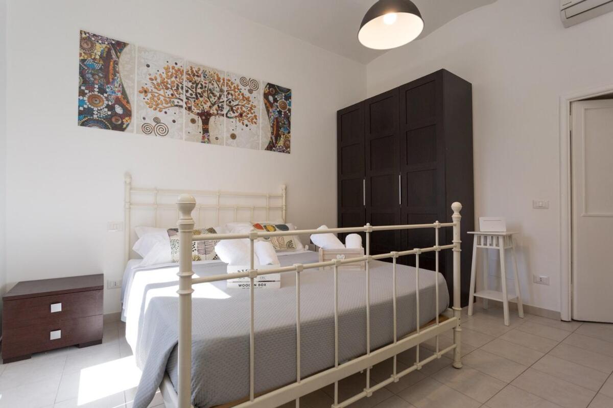 Sanniti Luigi Cozy Rome