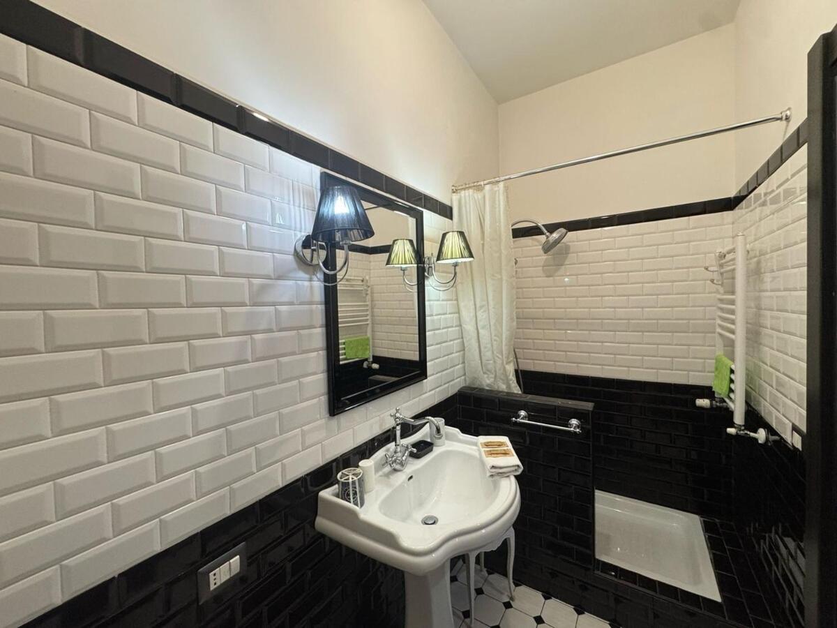 Relax & Explore Stylish In Apartment Rome
