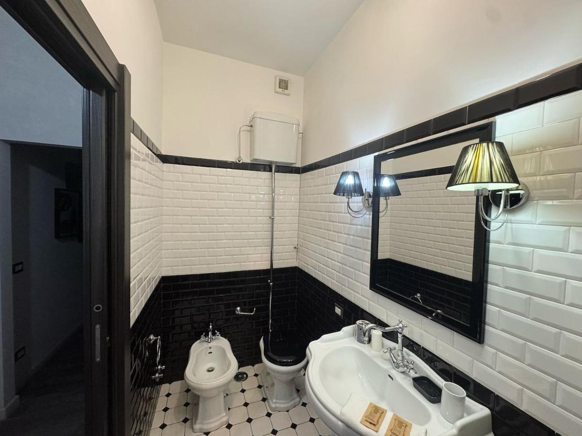 Relax & Explore Stylish In Apartment Rome