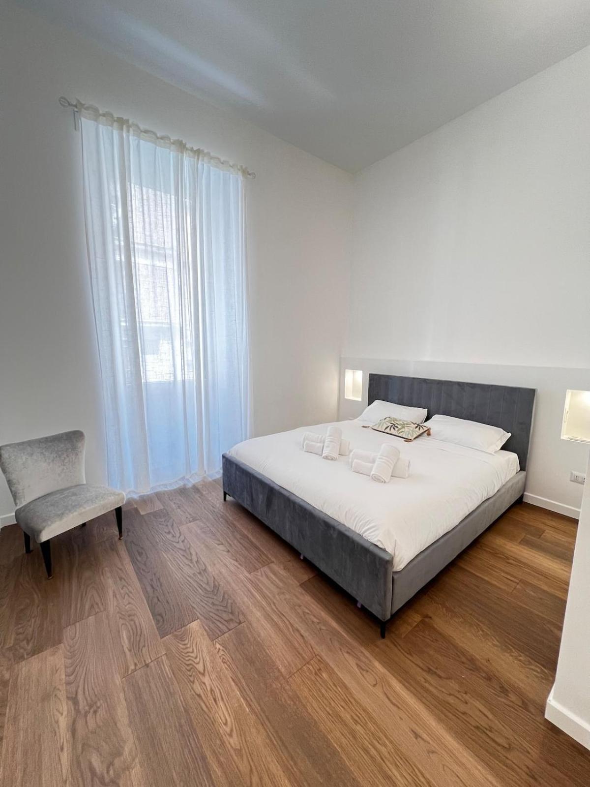 Apartment Carlo Alberto Rome