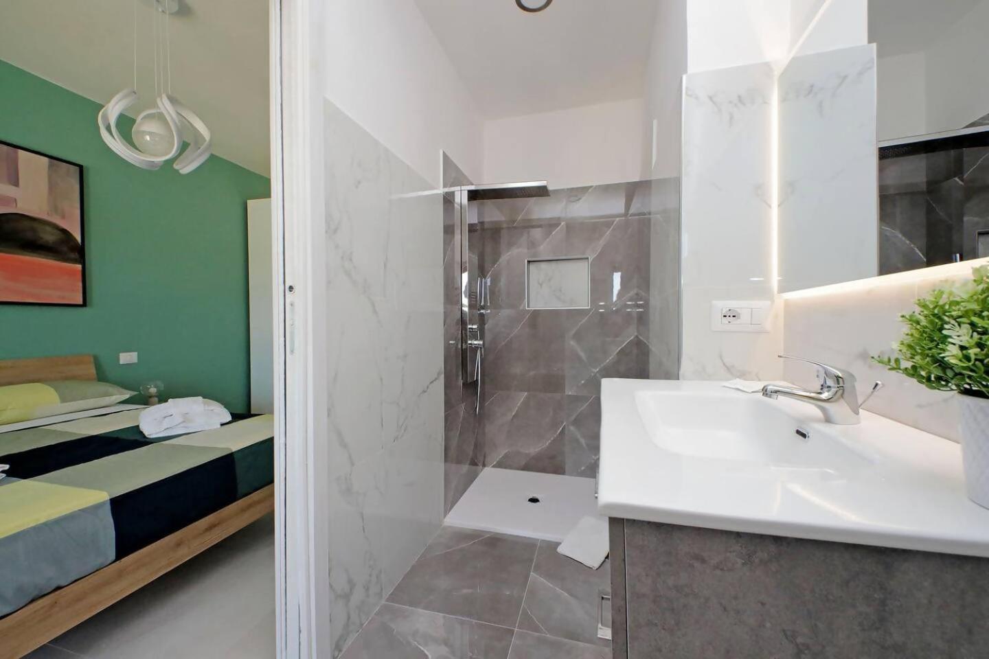 Attico Di Design A Garbatella Con Vista San Pietro Apartment