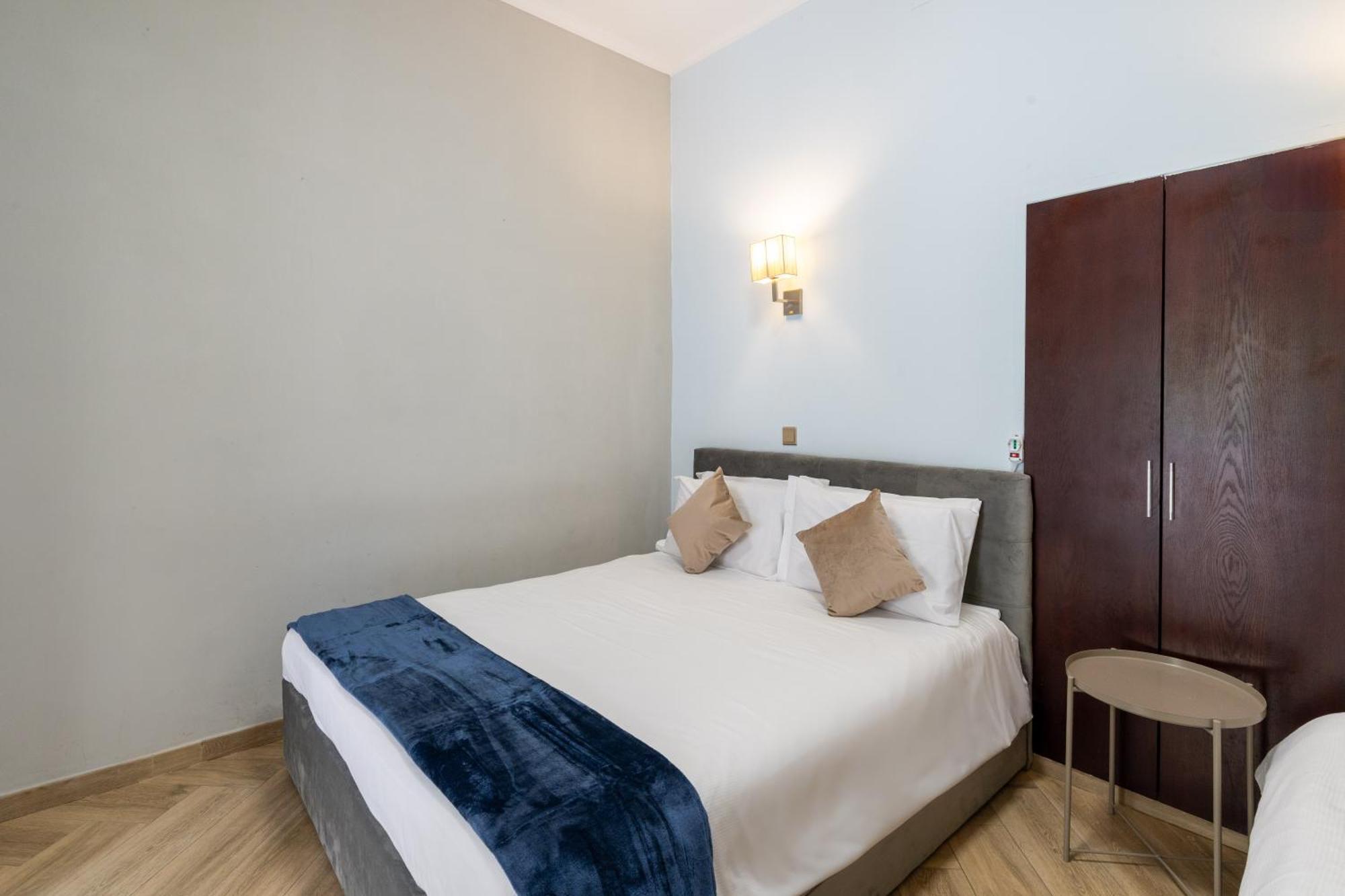 Portafortuna - Close To Colosseum Guest house