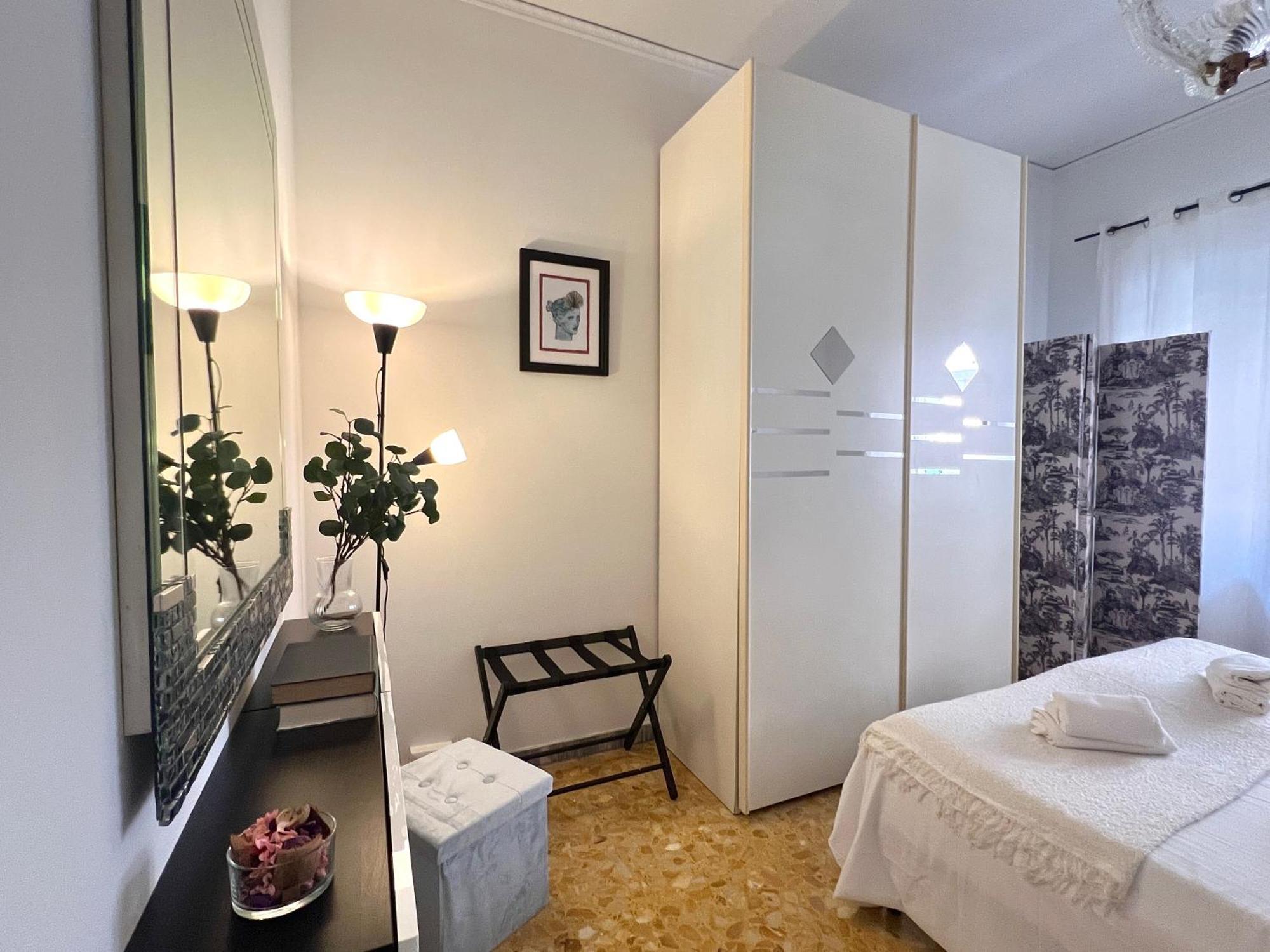Appia Antica Apartment, Subway, 12 Stops Vatican, Comfort, Balcony Appartement Rome