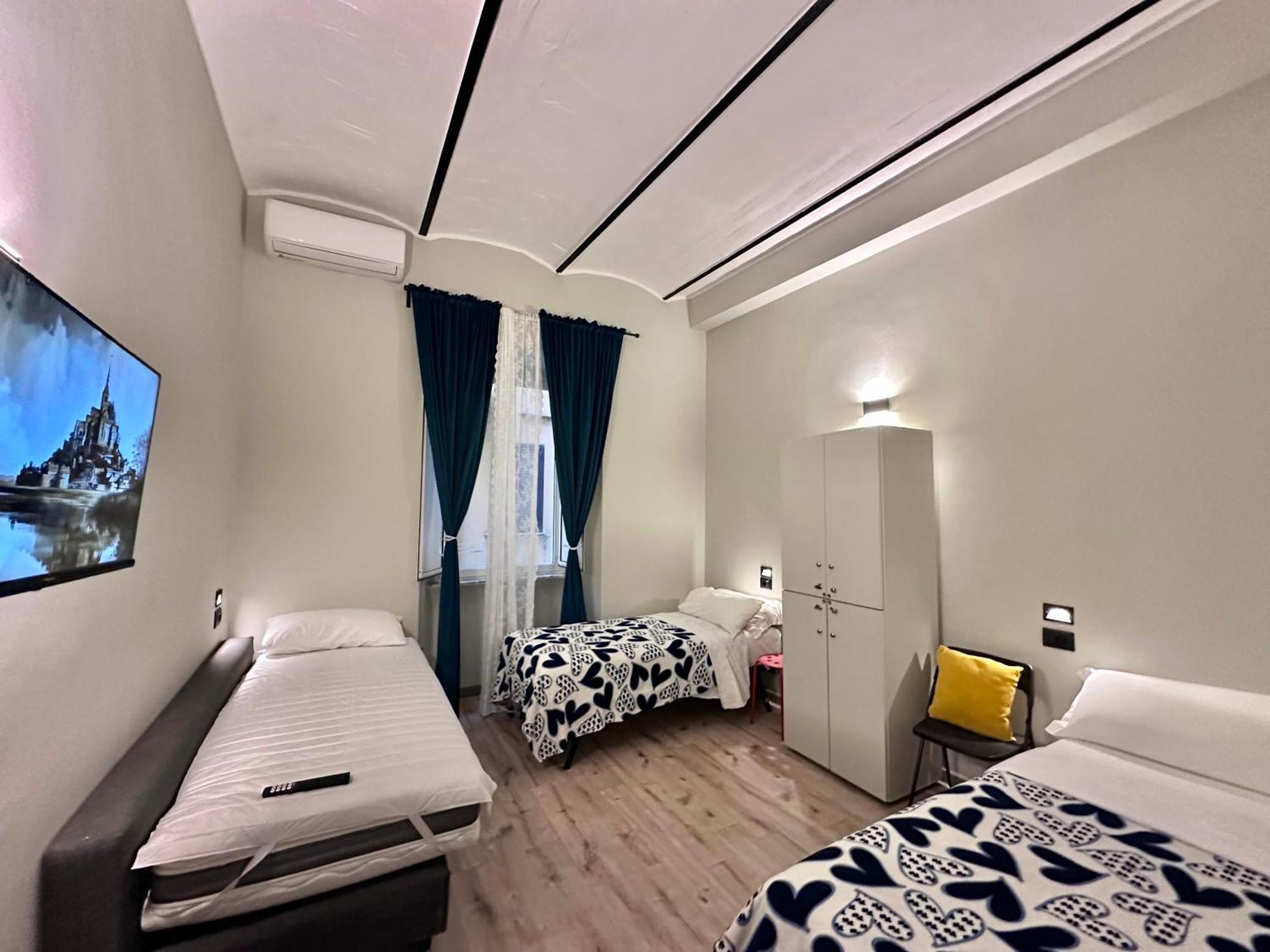 Holidays Hostel Rome