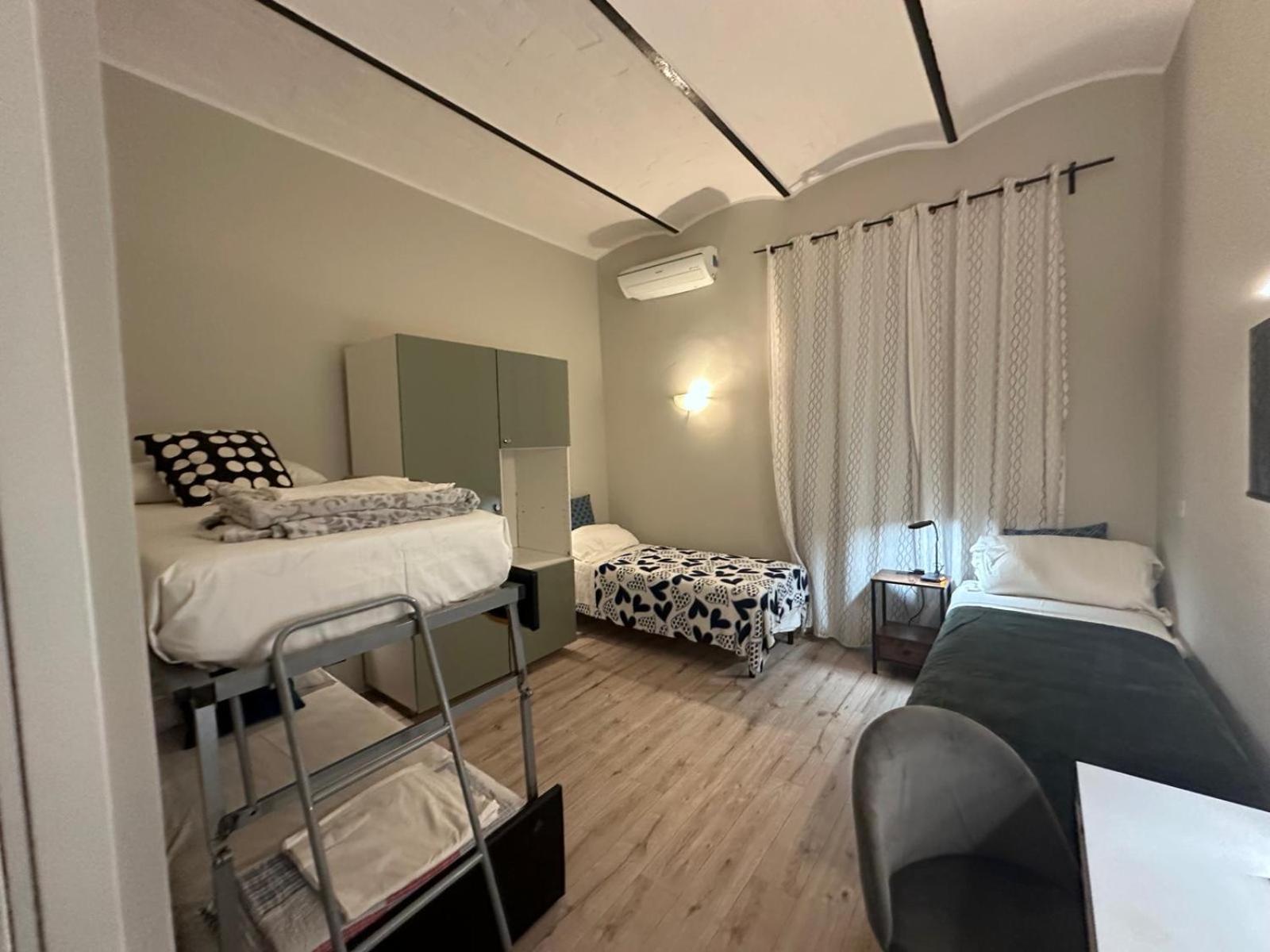 Hostel Holidays *