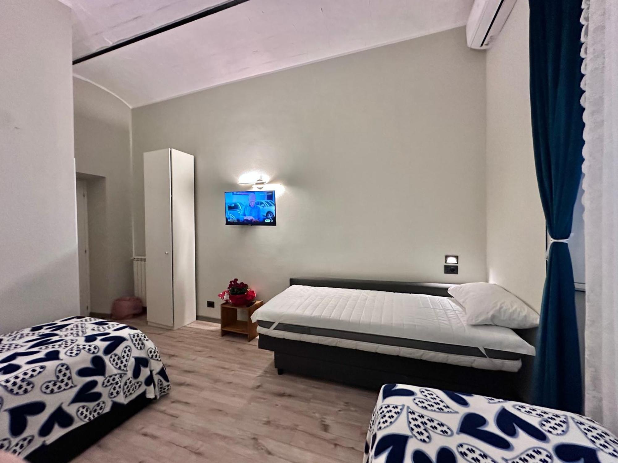 Hostel Holidays Rome