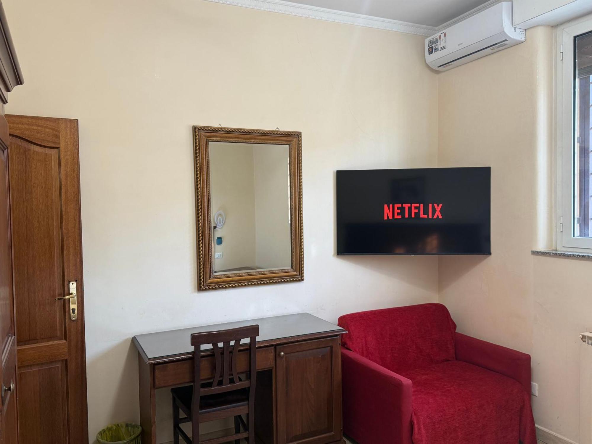 Domi 10 Apartment, Stazione Termini, Via Curtatone 12