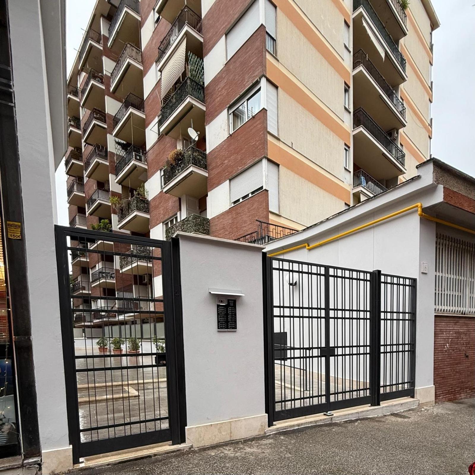 Tiburtina Flam Apartamento *