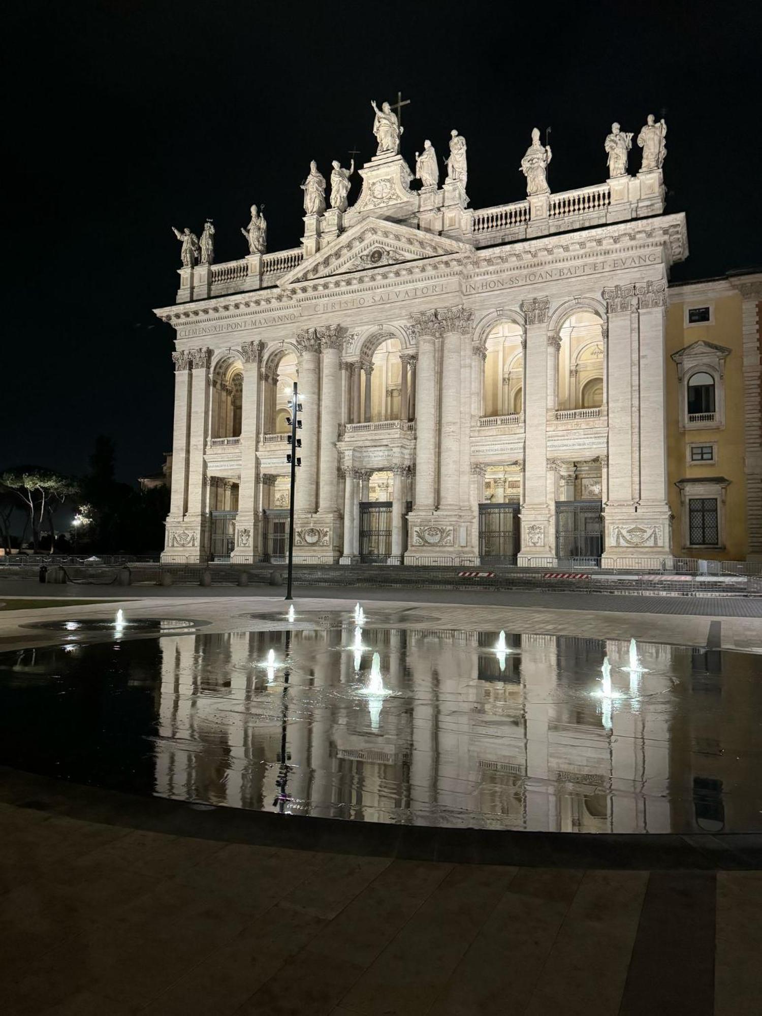 Cozy Saint John Rome