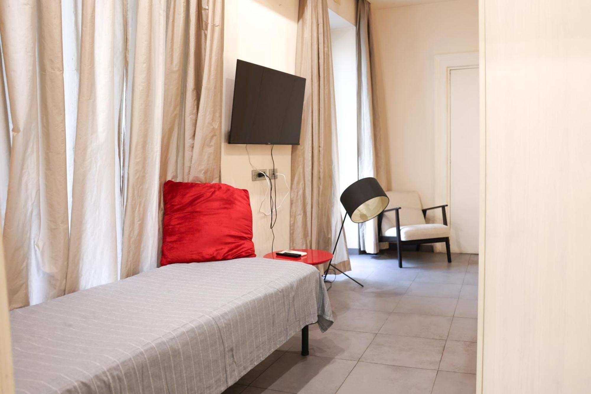 Domus Superior Domizio - Pantheon Appartement