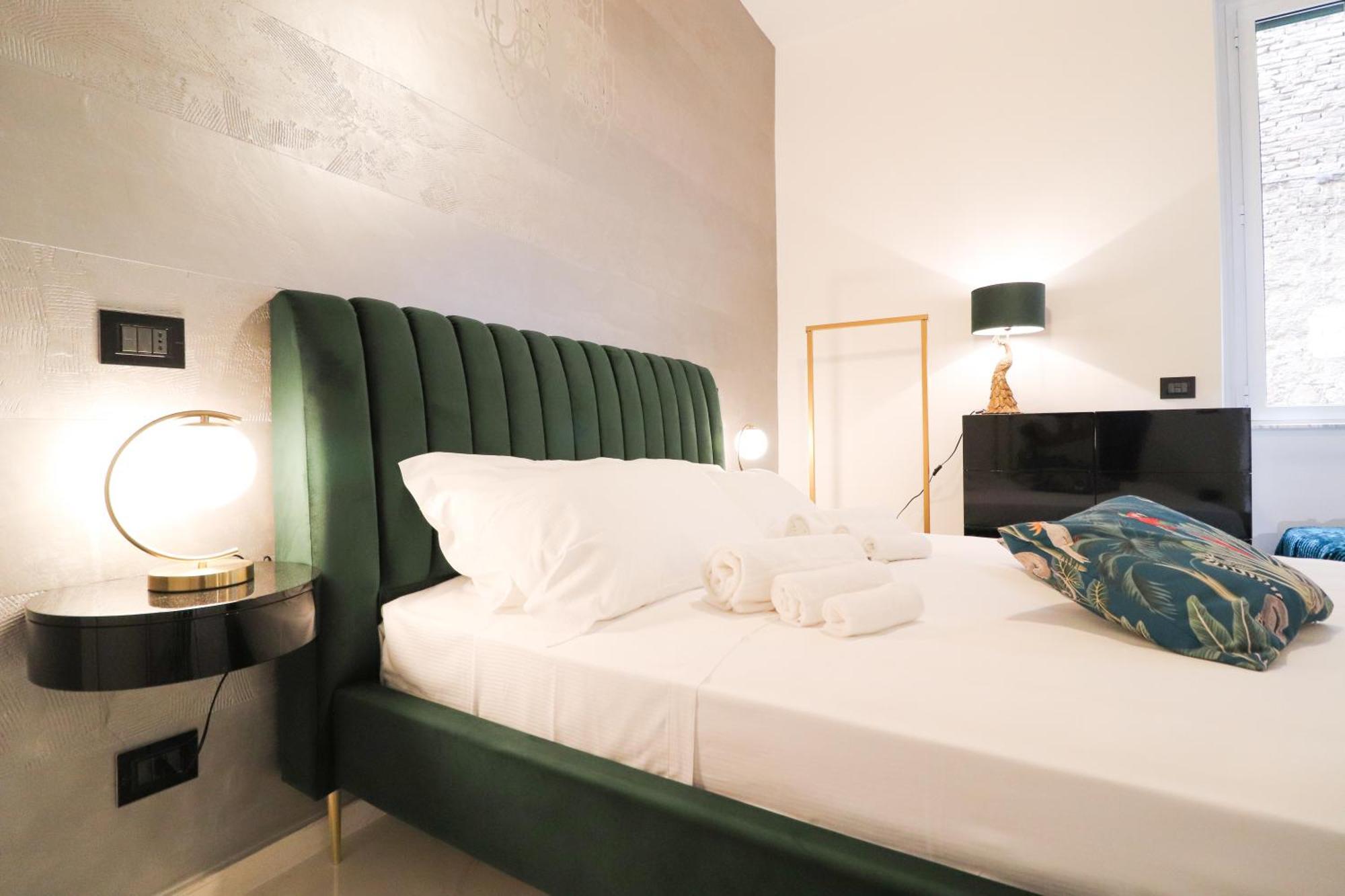 Flora- Loft Luxury - Tra Colosseo E Santa Maria Maggiore - Metro Apartment Rome