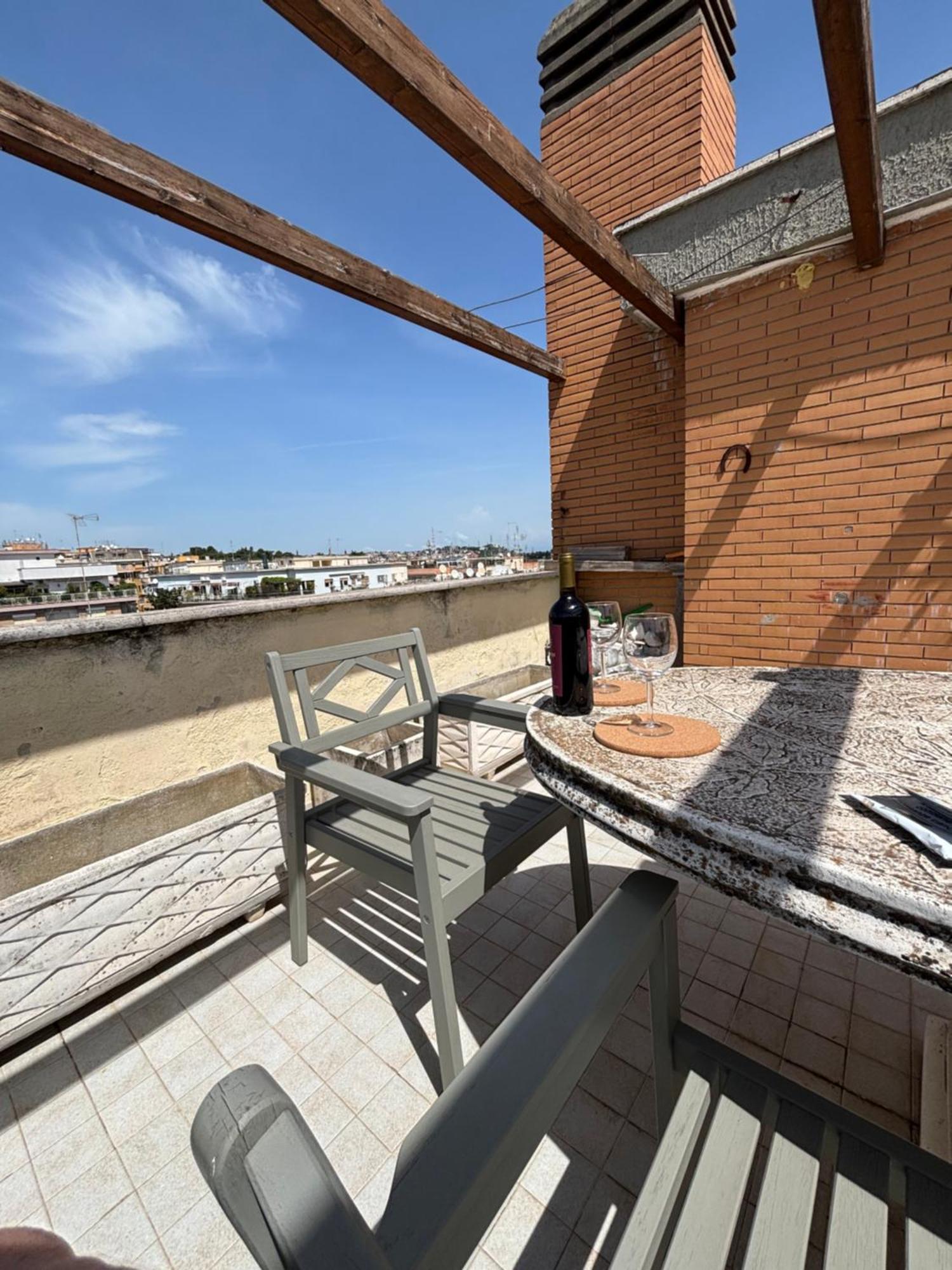 Last Floor Aurelio Vaticano Apartment