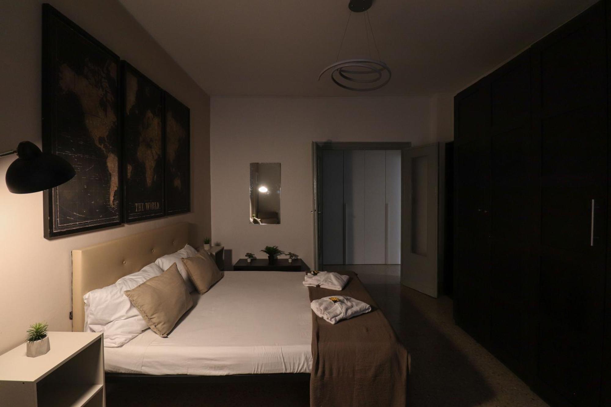 Trastevere - La Maison Du Monde * Rome