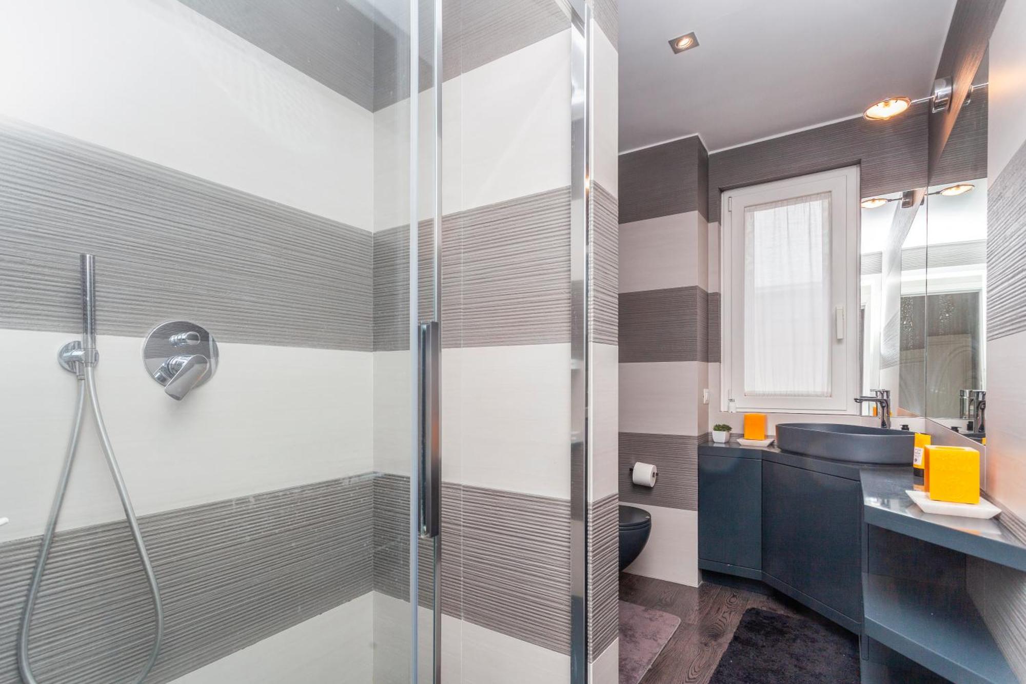 Apartment Elegant Metro A - By Openroma Rome
