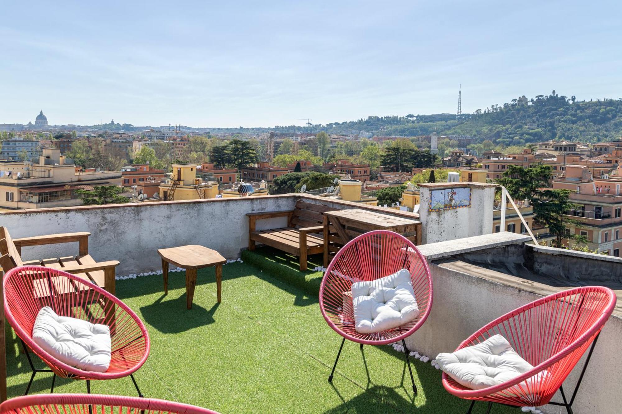 Apartment Terrazza Donatello - Rome's Skyview Loft *