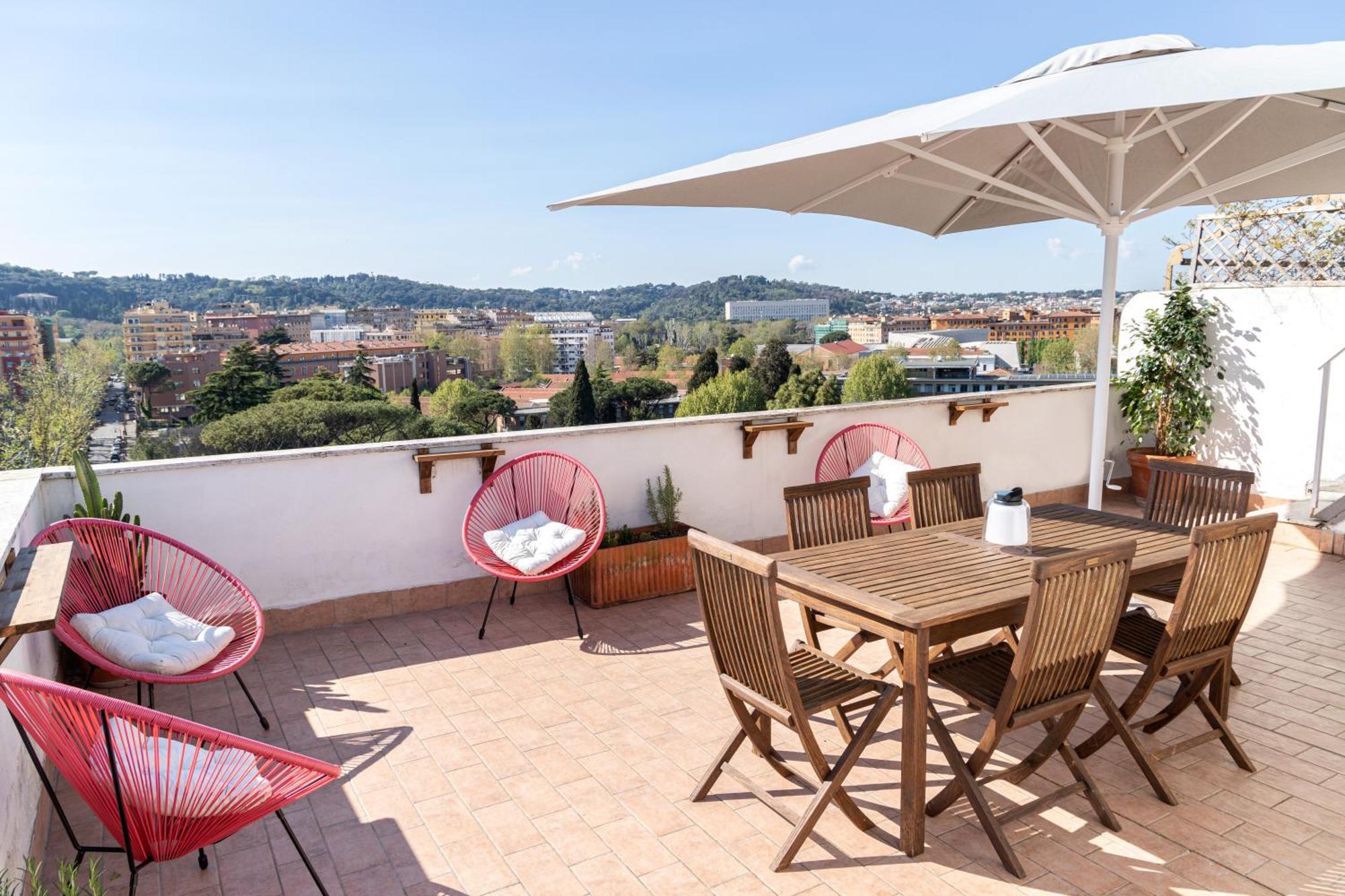Apartment Terrazza Donatello - Rome's Skyview Loft *