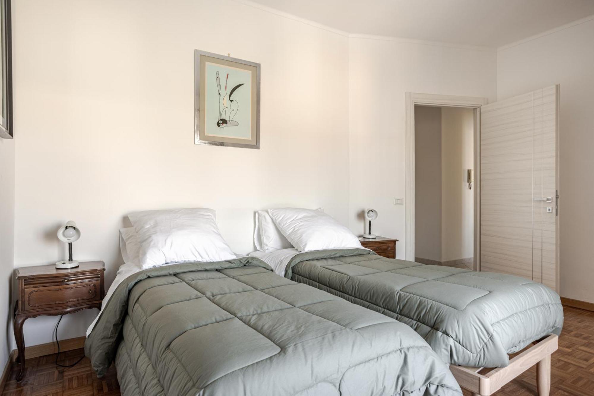Francis House Apartment *