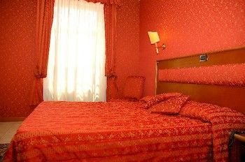 Shasa Hotel