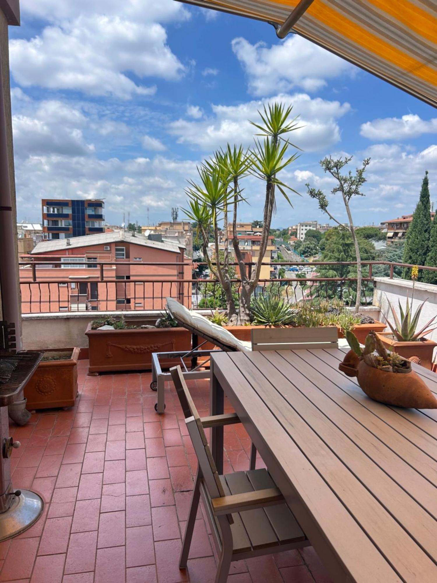 Appartamento Con Terrazza Vicino Gemelli E Vaticano Apartment *