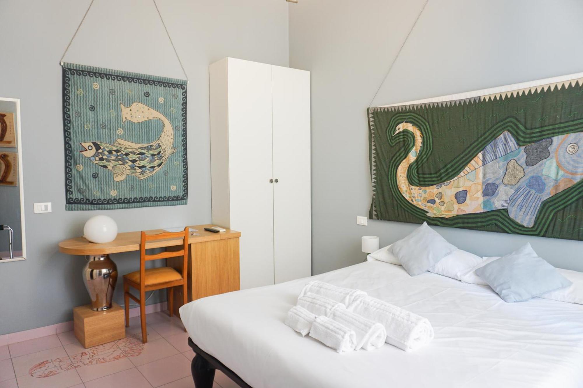 Tarshito Gallery House Guest house