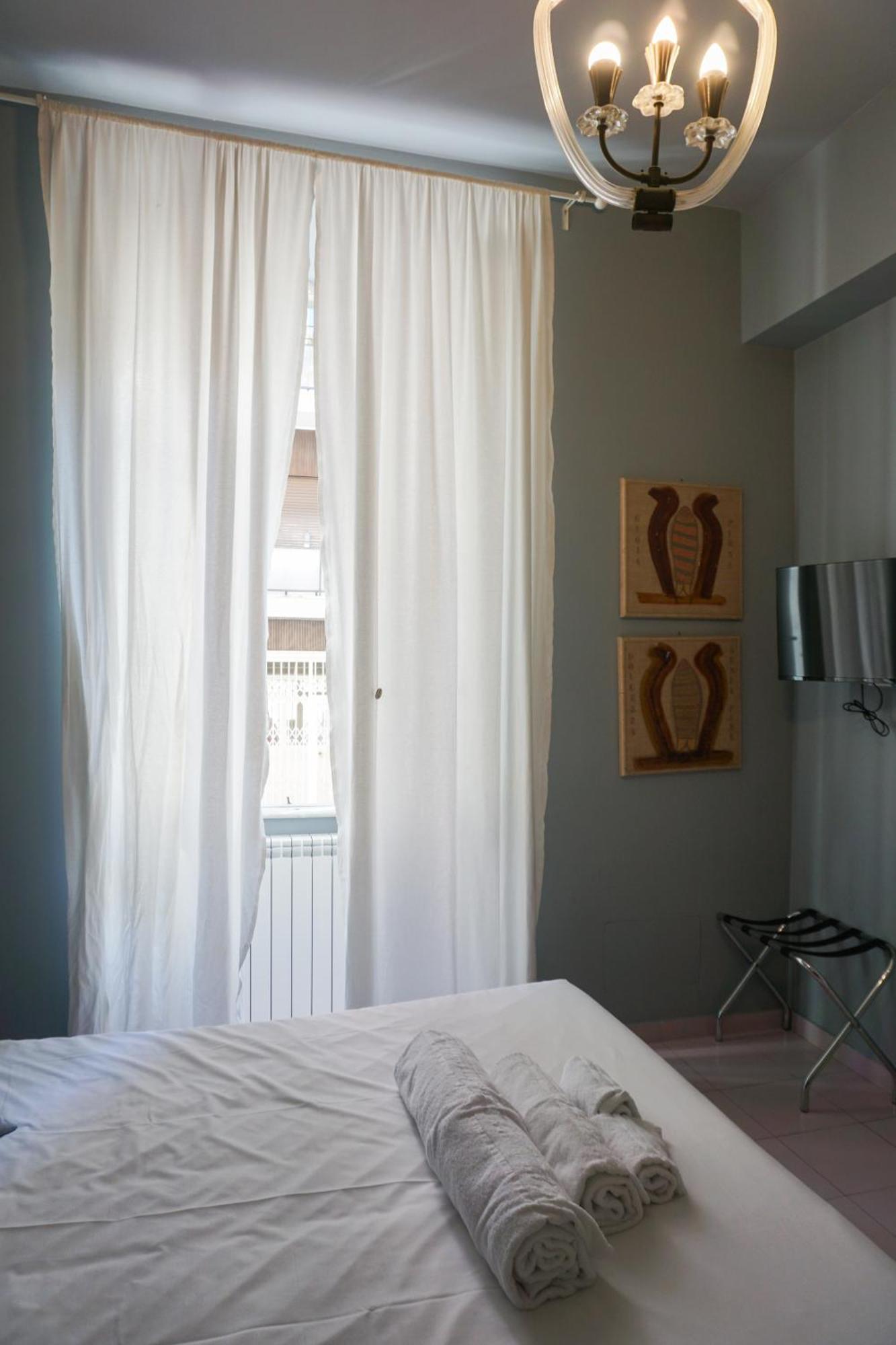 Guest house Tarshito Gallery House *