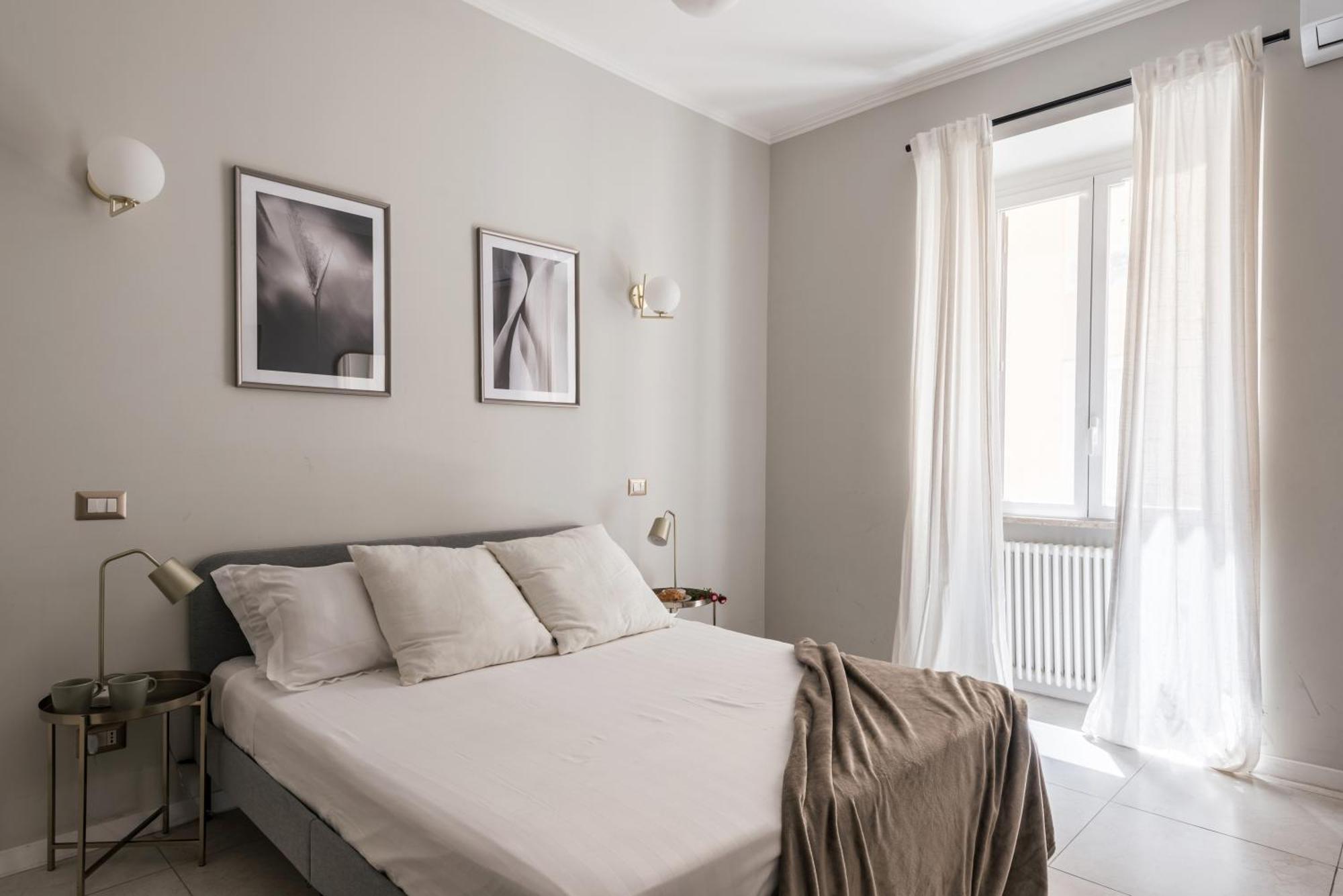 Aparthotel The Rent - Bright Flat Near San Pietro *