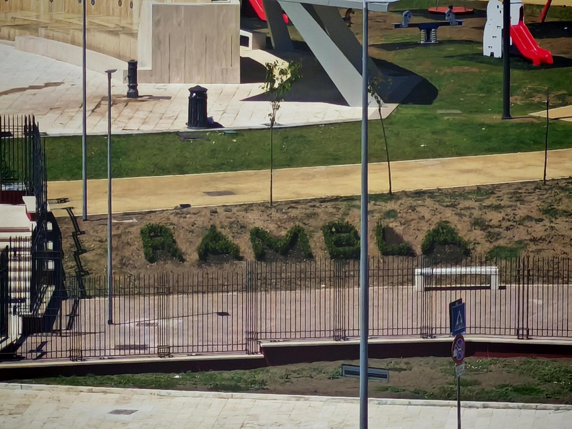 Liu Tiburtina In Appartamento *