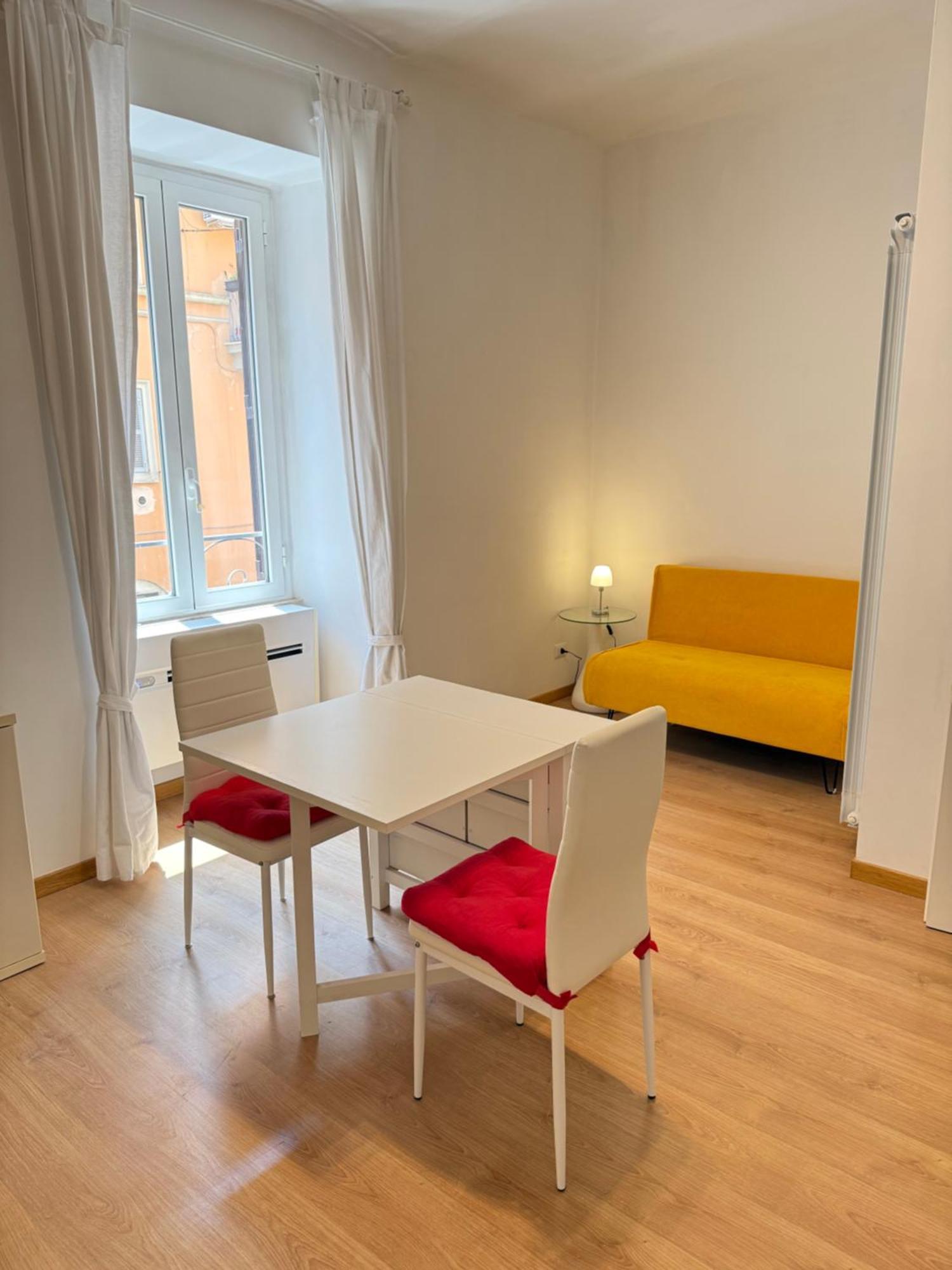 Apartment Latini 76 *