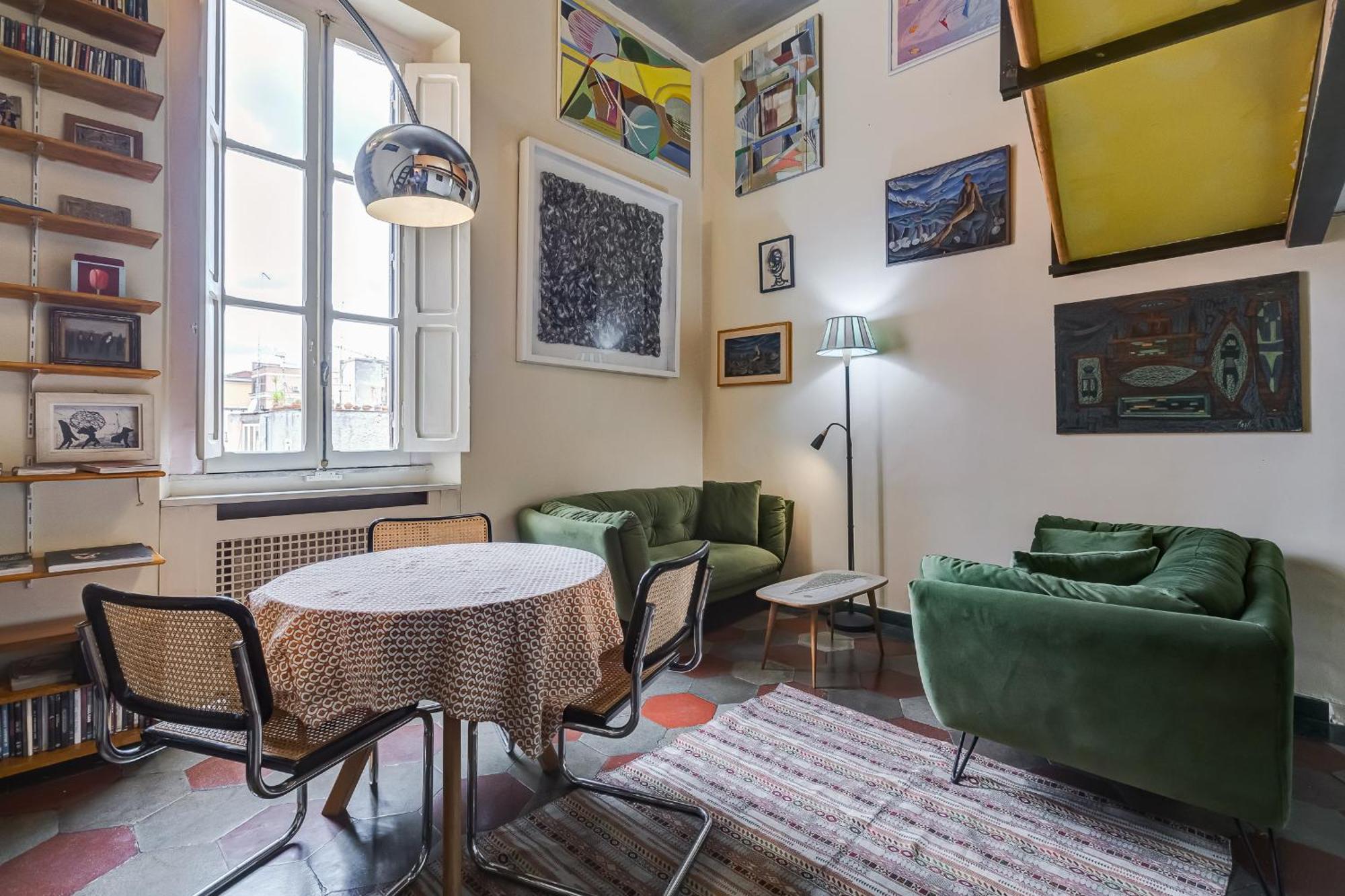Apartment Penthouse In Exclusive Borgo Pio District