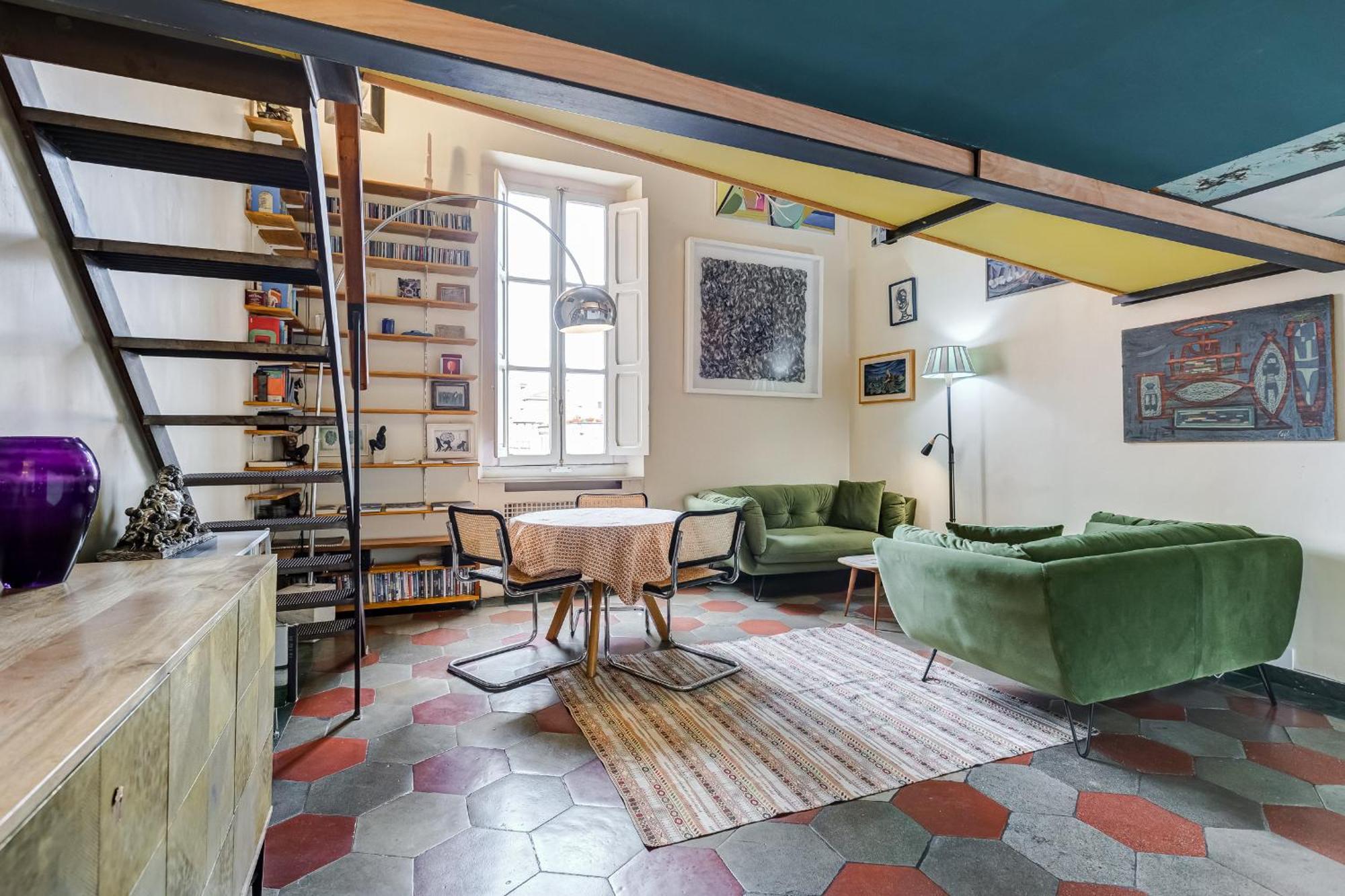 Penthouse In Exclusive Borgo Pio District *
