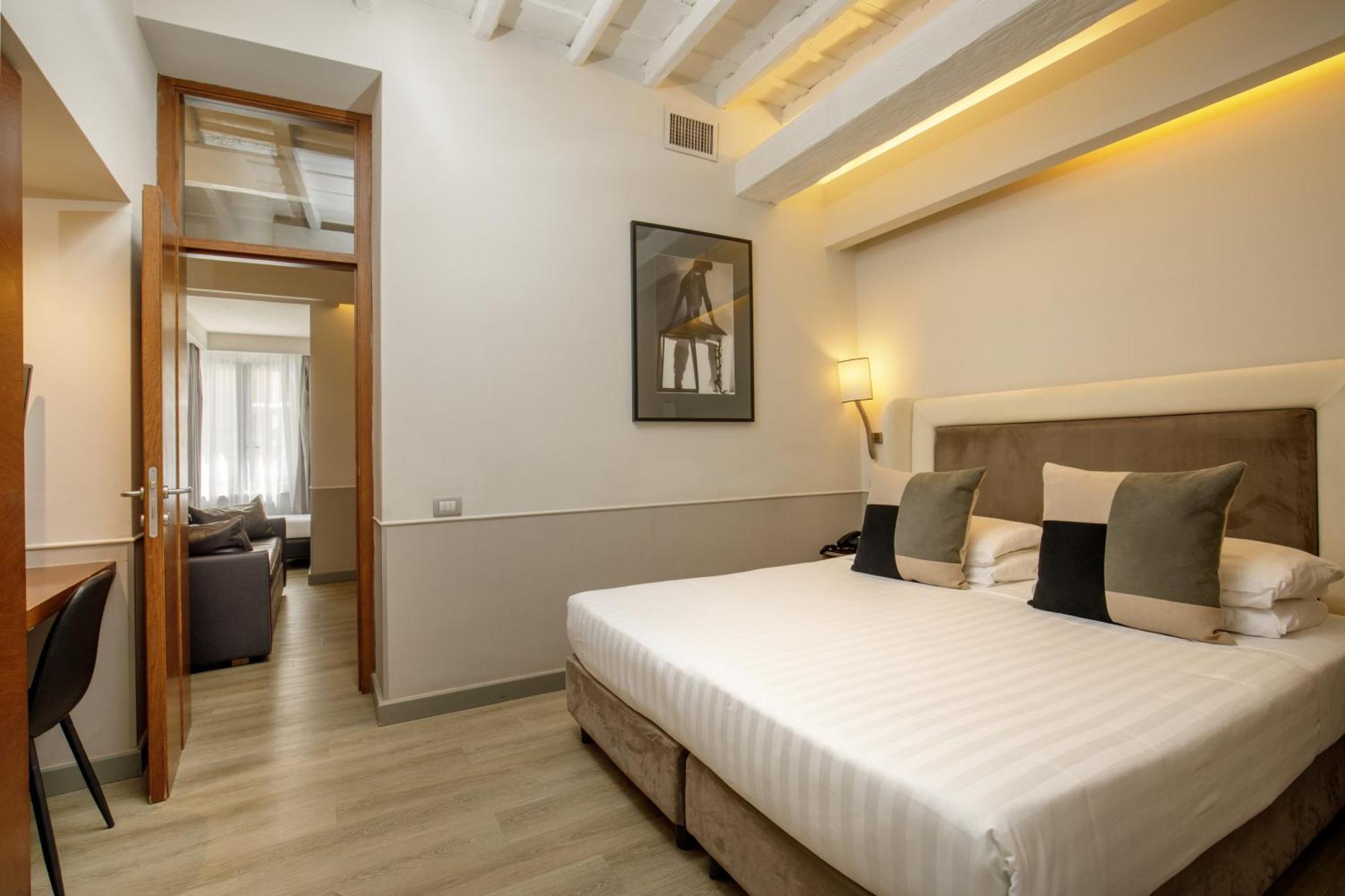 Condotti Palace Hotel Rome