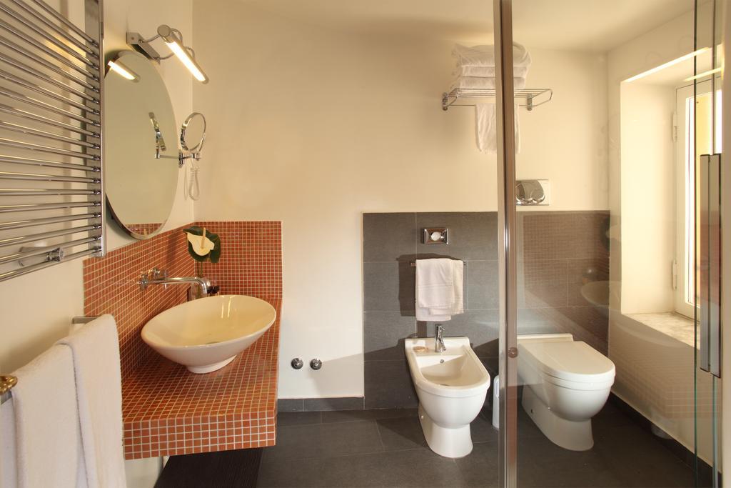 Vivaldi Luxury Hotel 3*