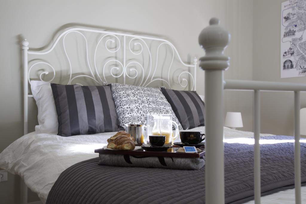 Un Attimo A Bed & Breakfast