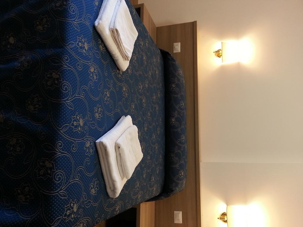 Couette-café Marziah 3*